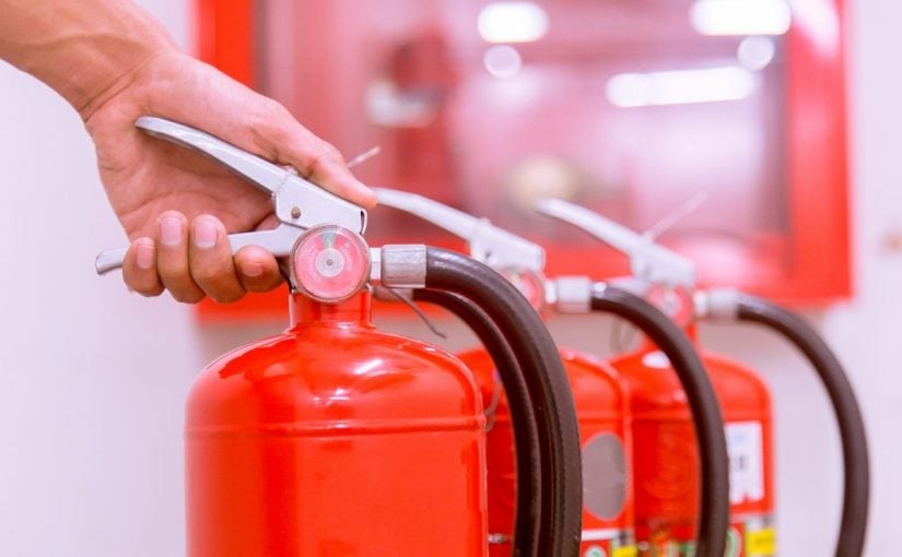 خدمات إطفاء الحريق بالسعودية