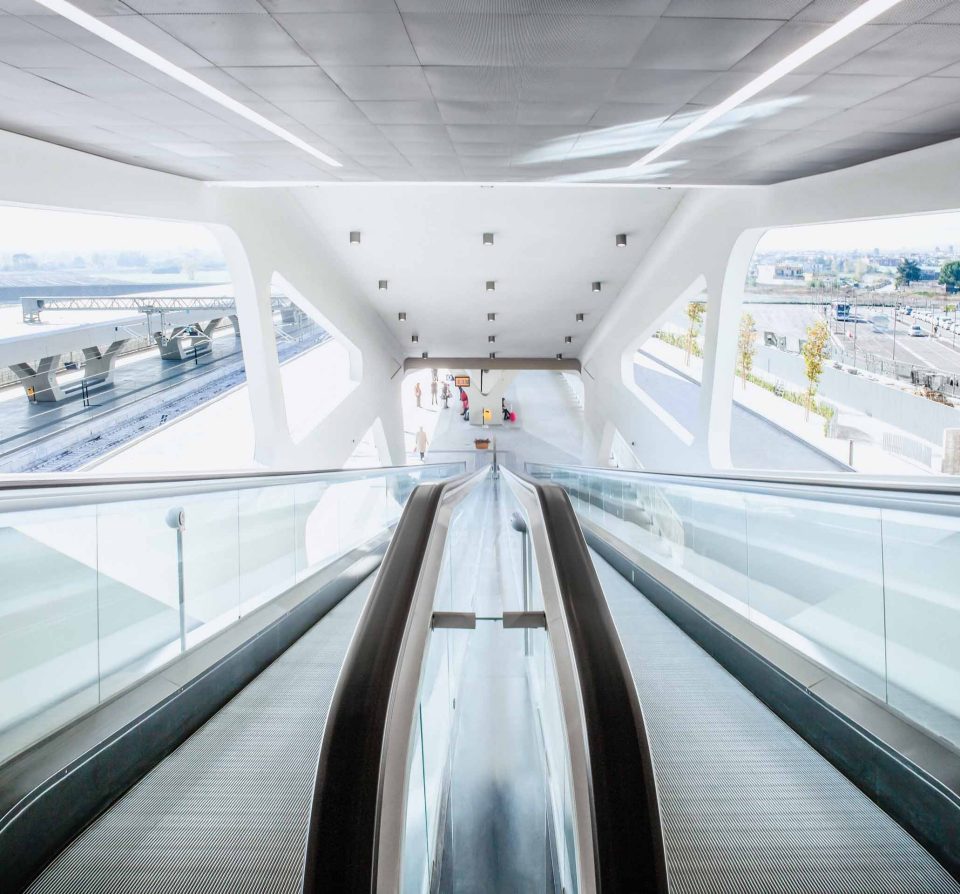 توريد وتركيب مشايات كهربائية من شركة بانوراما